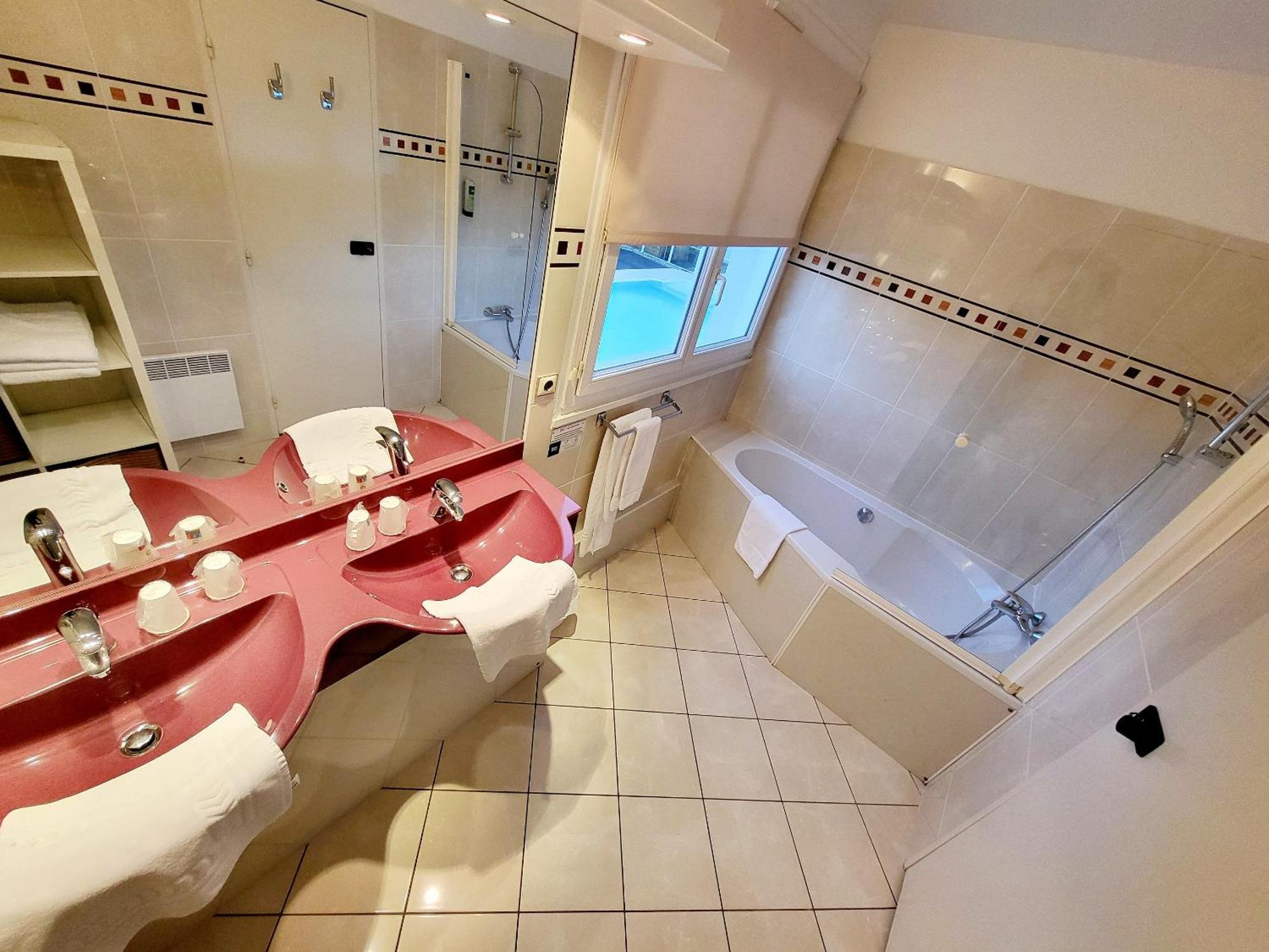 Citotel Hotel Le Capricorne Marmande Bagian luar foto